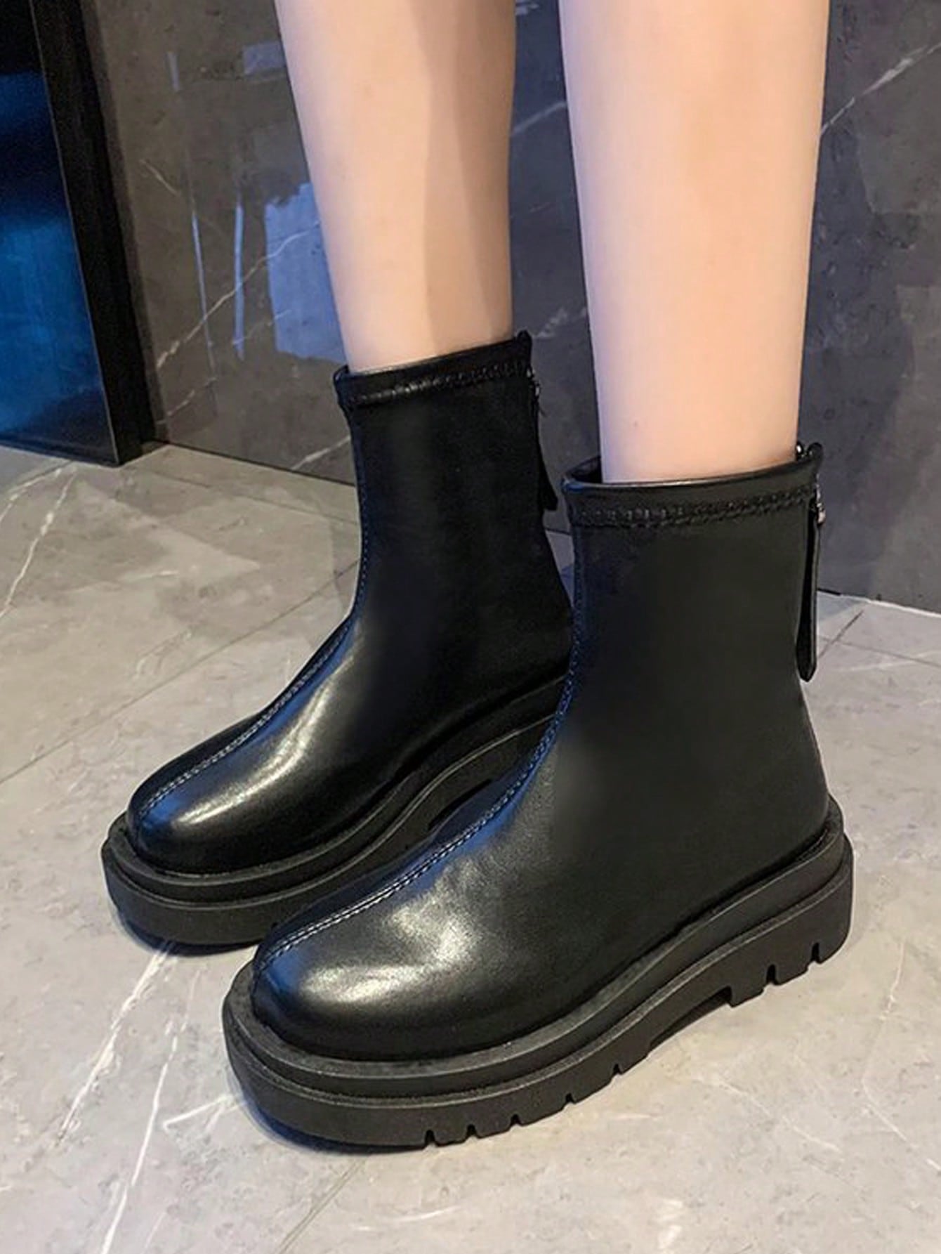 2023 New Autumn And Winter Fashion Women's Short Boots With Thick Sole, Slim Heel, And Chunky Style-Black-1