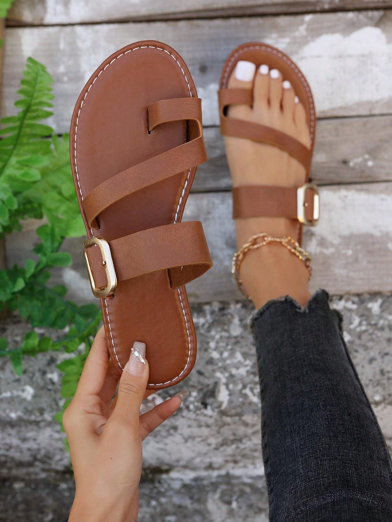 2024 New Summer Women Slide Sandals Toe Loop Fashion Decorative Buckle Flat Heel Female Slipper-Brown-9
