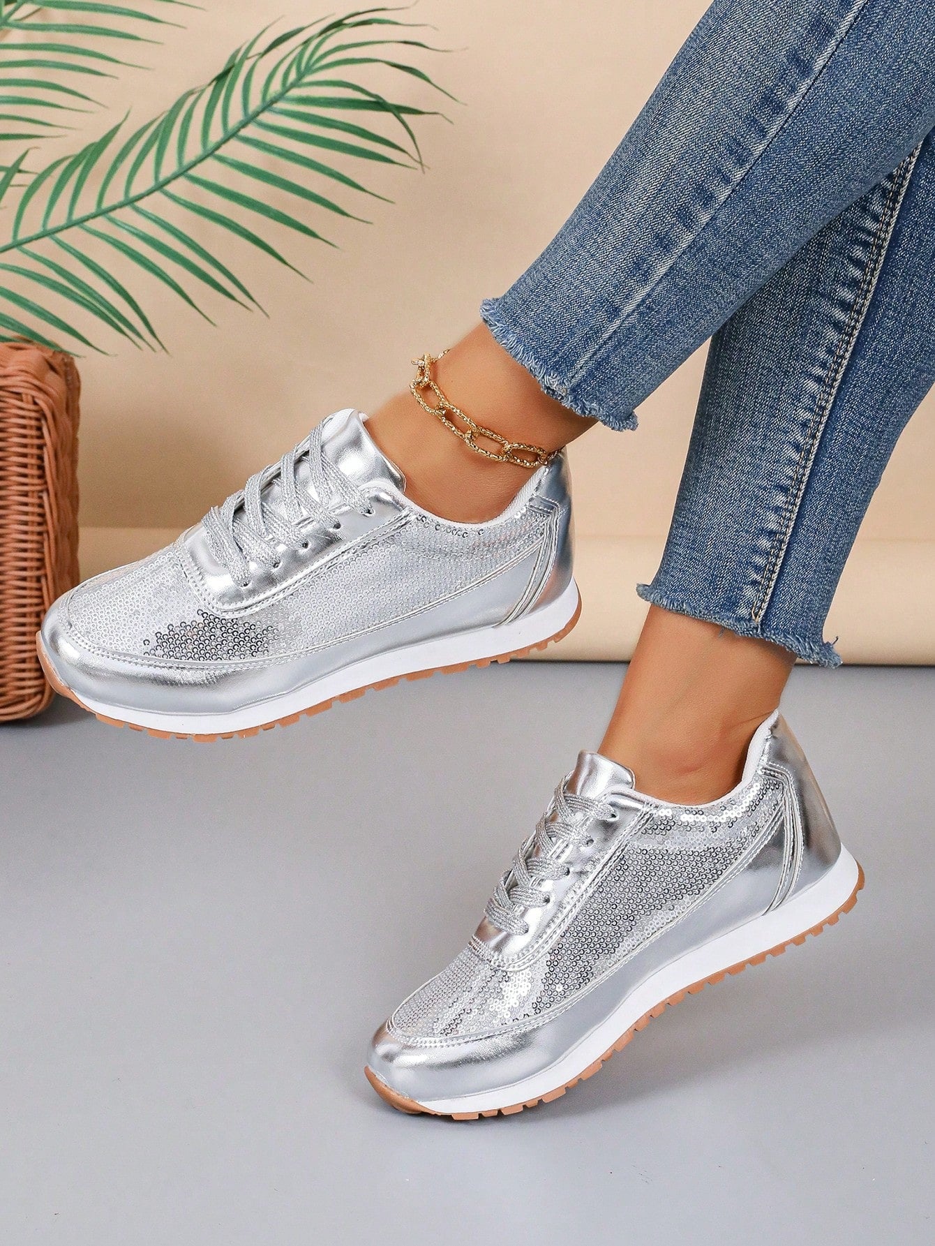 2024 New European Style Women Spring/Autumn Casual, Retro, All-Match And Comfortable Running Shoes Made Of Light Luxury Canvas-Silver-1