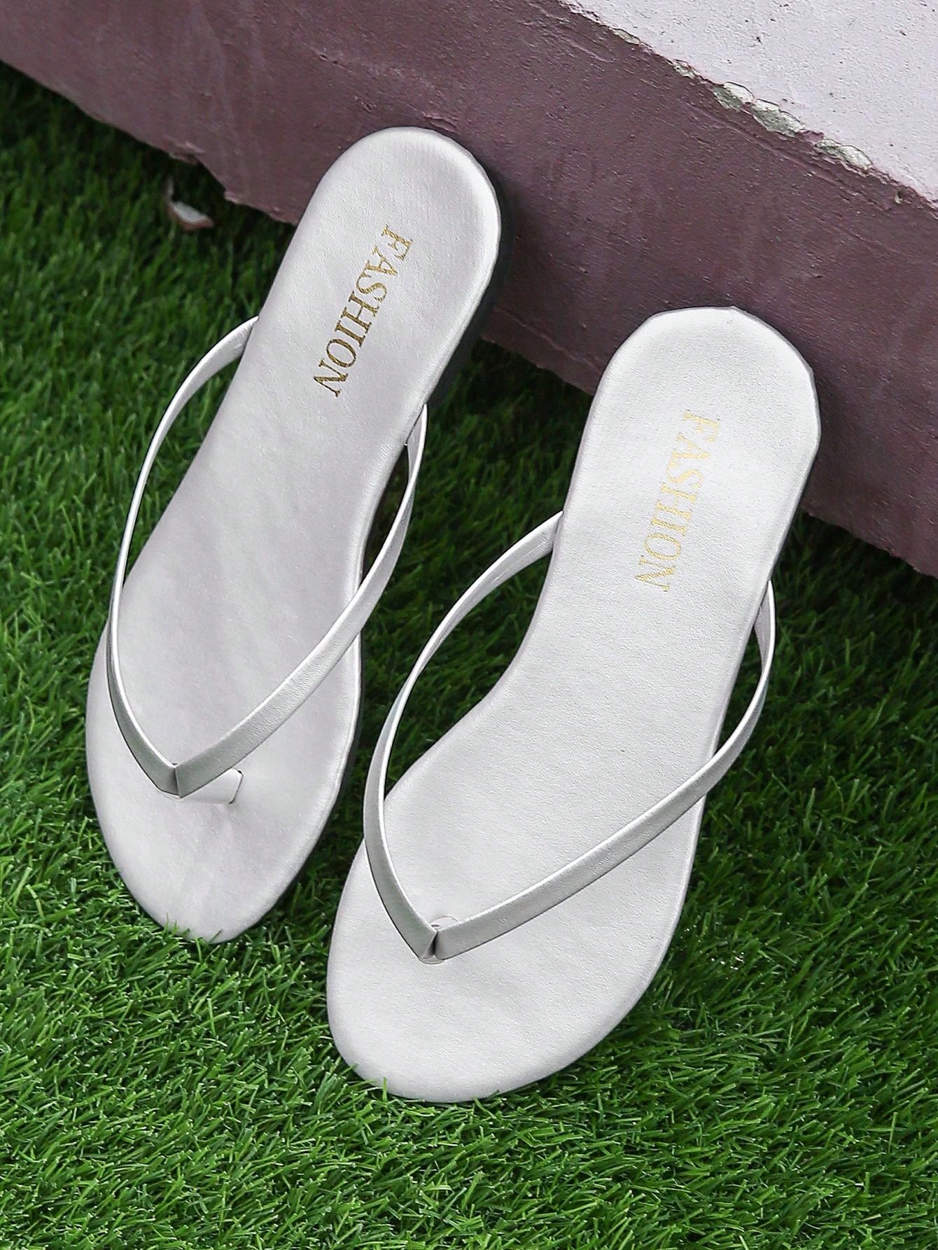 Summer New Style Slippers With Anti-Slip And Quiet Home Bathroom Indoor Clip Foot Women's Fashionable Casual Beach Flip Flops With Flat And Toe Separator-Silver-10