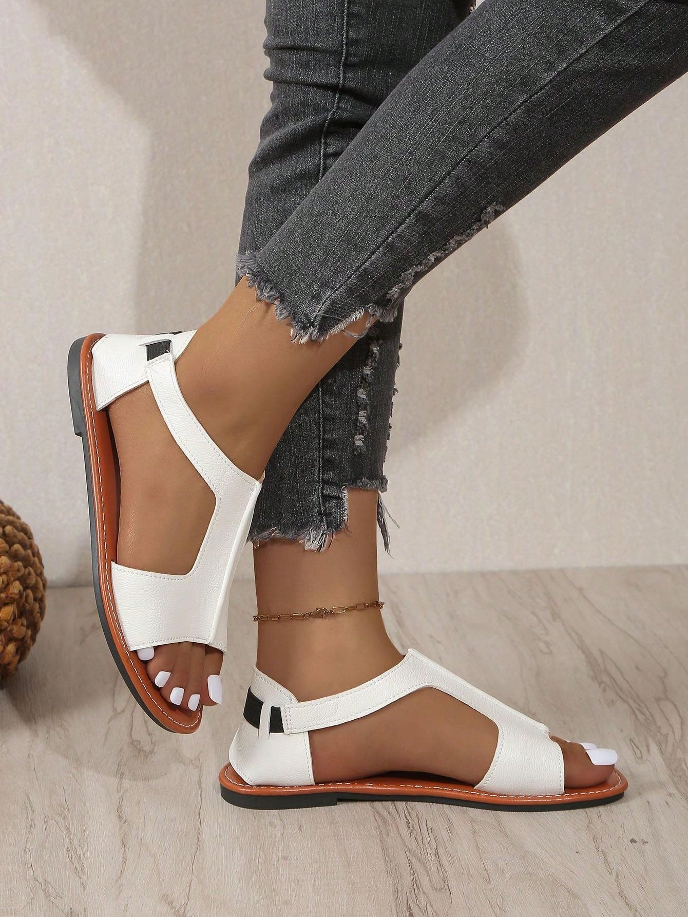New Women Casual Comfortable Slip-On Flat Sandals With College Style Made Of Leather, Ideal For Beach Party And Music Festival-White-12
