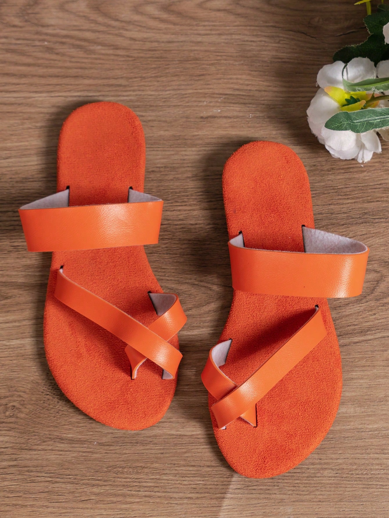 2024 Summer Ladies Fashion Outdoor Flat Sandals With Toe Ring-Orange-5