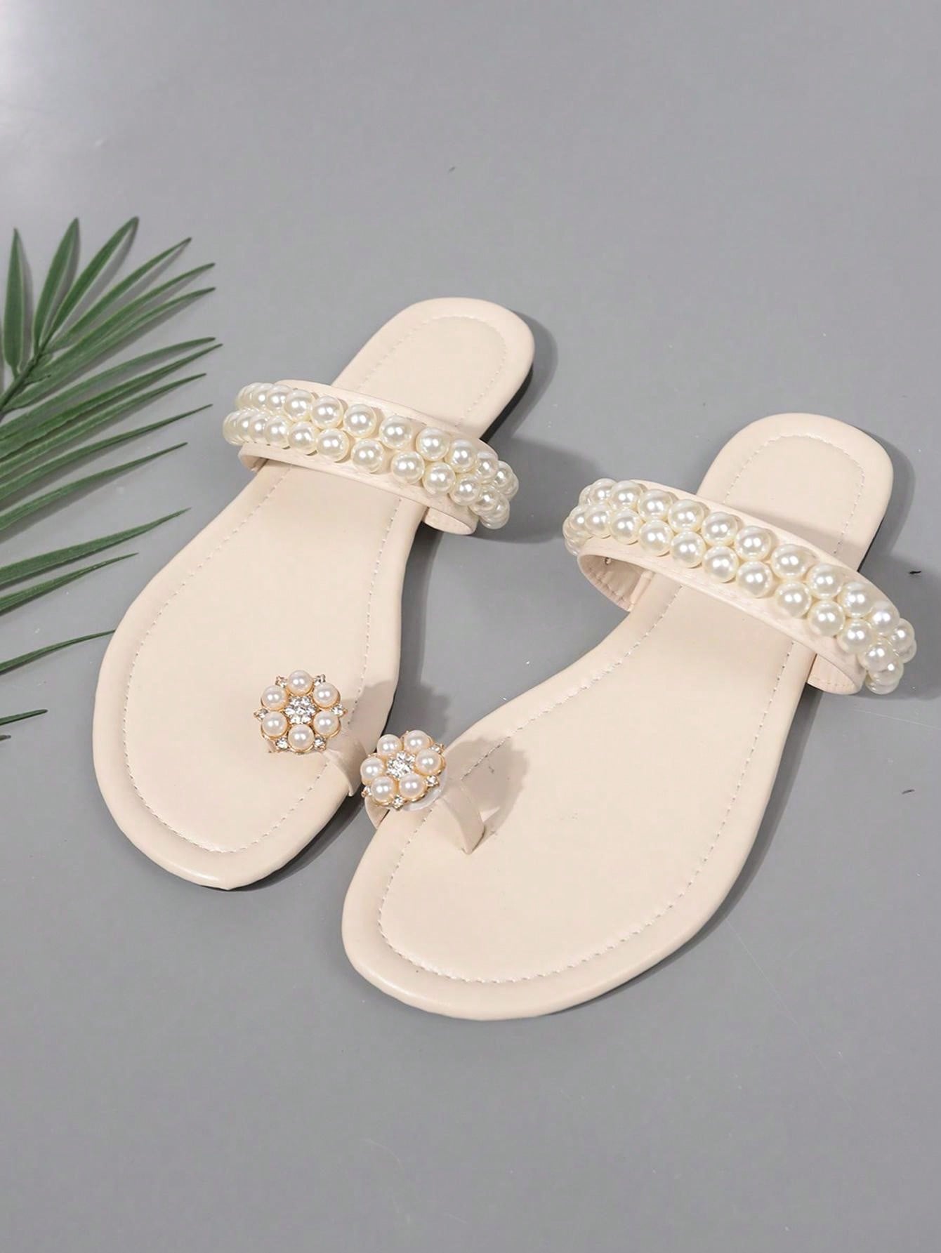 Women Flat Sandals With Pearl Rhinestone Decoration, Vacation Style Slip-On Slippers With Round Toe And Low Heel, Elegant Flat Slippers-Beige-7