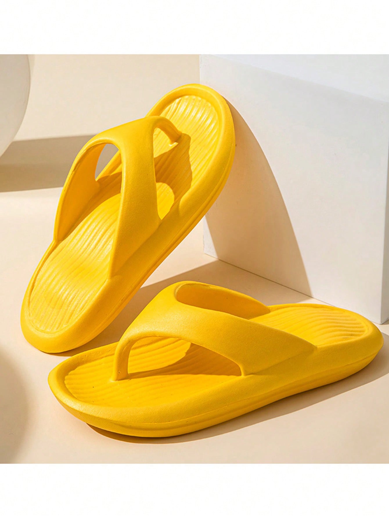 1pair Anti-Slip Thickened Soft Sole Women's Eva Flip-Flops With Toe Separator, Beach Sandals For Bathroom-Yellow-2